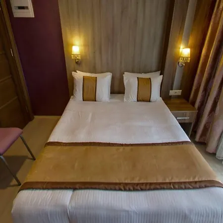 Hotell Turk Ferro Cekirge